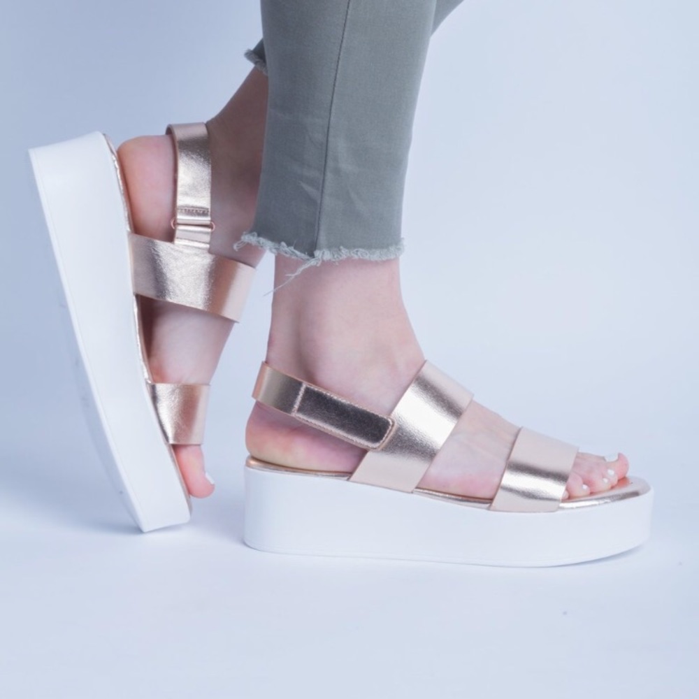 Metallic Flatforms